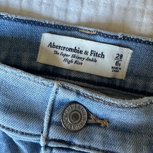 Abercrombie Super Skinny Ankle Jeans